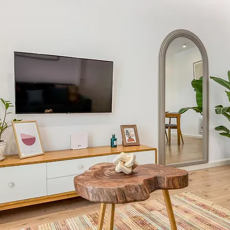 Apartment Lalas 1 *