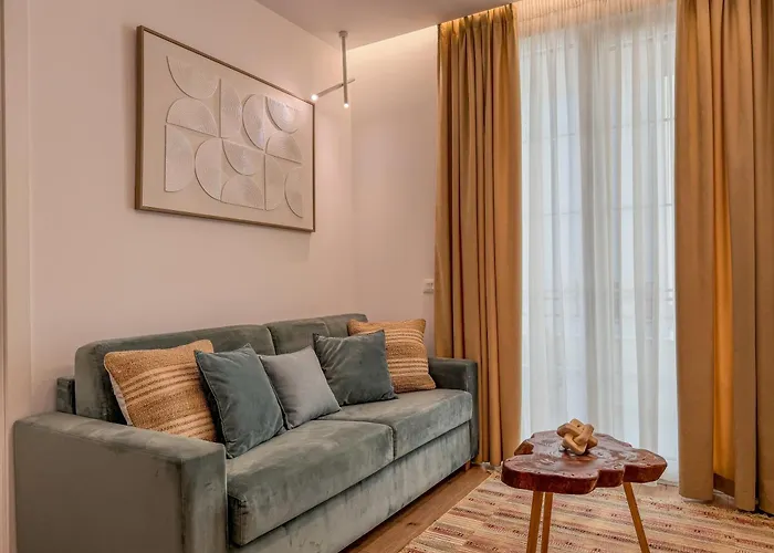 Lalas 1 Apartment *